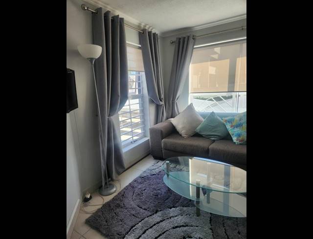 1 BEDROOM PROPERTY TO RENT IN WEST BEACH